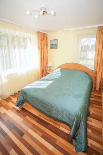 Apartment with Terrace image 3