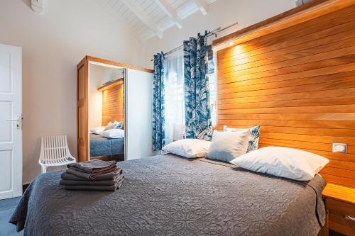 Les nuits de l'Anse - Villa Plumbago in เบราร์ด