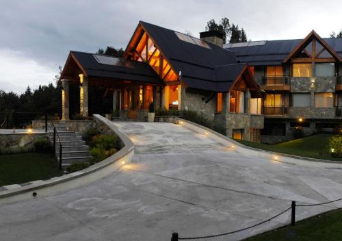 숙소 외관, La Comarca Resort & Spa in 비야 라 앙고스투라