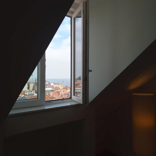 RENT4REST CASTLE VIEW FAMILY & FRIENDS in BAIRRO ALTO - image 5