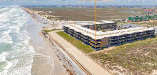 Corner Beachfront Condo with 270 Degree Gulf View and Wrap Around Balcony on Whitecap Beach Heated Pool Island House Unit 209, Corpus Christi (fotografie 5)