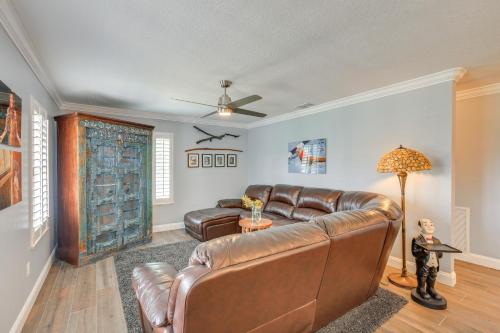 Suwannee River Retreat Dock and Screened Porch! in Old Town