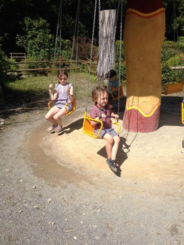 Дитячий майданчик, Holiday home La Ransonniere de Bas in Mortain
