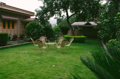 The Mountain Retreat, Muzaffarabad - Families Only in Muzaffarabad