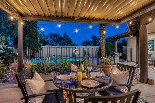 Scottsdale Perfect Getaway & Private Heated Pool!