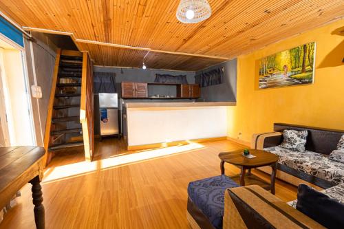 Studio Familial (AMI Appart-Hotel) - Taolagnaro in Taolagnaro