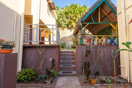 Studio Familial (AMI Appart-Hotel) - Taolagnaro in Taolagnaro