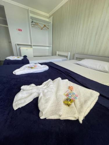Standard Double or Twin Room image 8