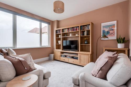 Family-Friendly Getaway - Garden, Parking Sleeps 7 in Oxford Külváros