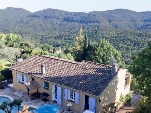 Exterior view, Le Rayol in Bagnols-en-Foret