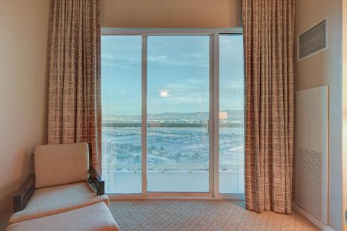Nocturne Suite at MGM Signature Tower 1 with Balcony 5 MIN WALK FROM F1 GRANDSTAND, Лас-Вегас (фото 6)