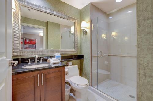 Nocturne Suite at MGM Signature Tower 1 with Balcony 5 MIN WALK FROM F1 GRANDSTAND, Лас-Вегас (фото 10)