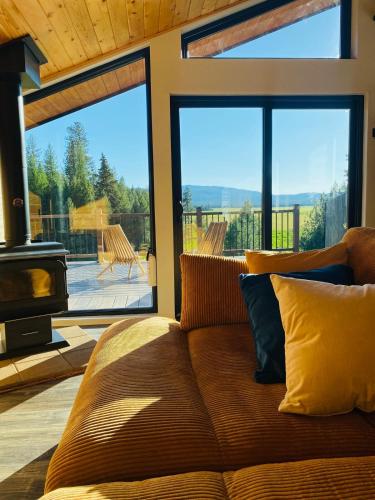 Black Cabin Retreat in Marion (MT)