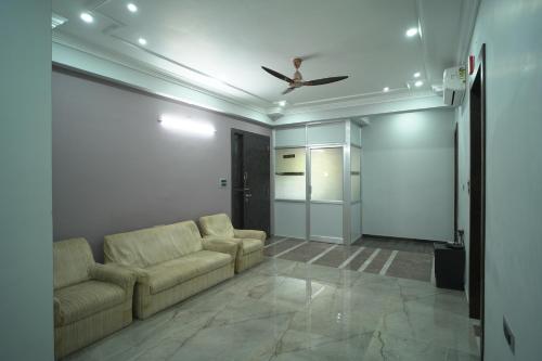 Lakeside Bliss Homestay at Fathesagar Lake - image 2