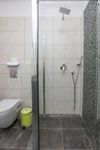 Two-Bedroom Apartment with Terrace image 10