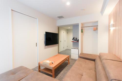 Deluxe Family Room image 6