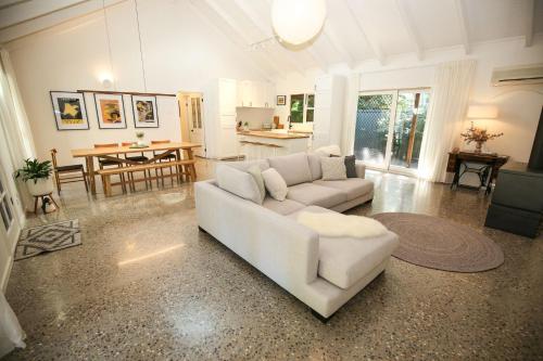 Sanctuary 33, Bright (zdjęcie 11)