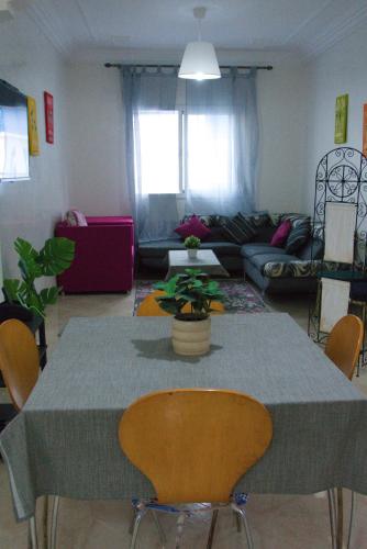 บริการและสิ่งอำนวยความสะดวก, Charming apartment in Martil with swimming pool in มาร์ติล