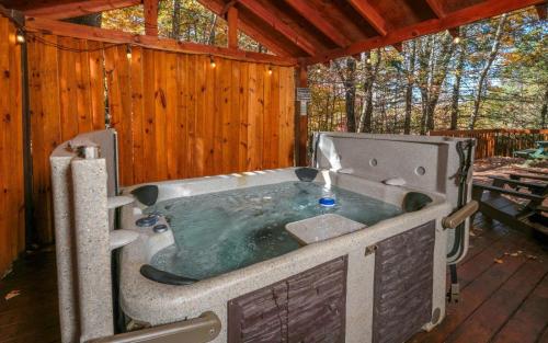 Sugar Hollow in Gatlinburg, USA