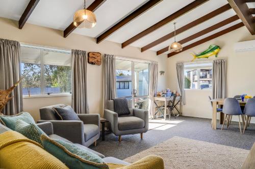 Hosts on the Coast Marlin Cottage, Whitianga (photo 6)