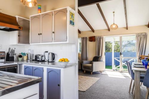 Hosts on the Coast Marlin Cottage, Whitianga (photo 10)