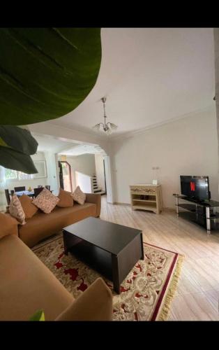 Villa charaf in Charaf