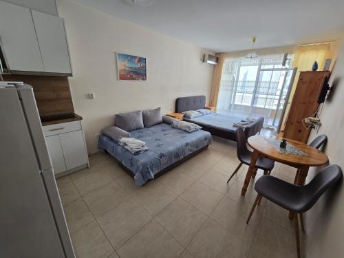 Студиa Блу минута от плажа in Pomorie