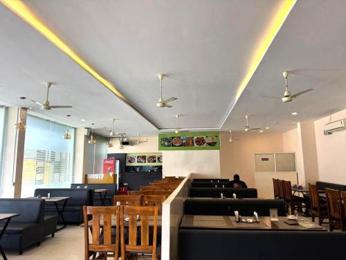 Étterem, Hotel Mint Park in Shadnagar