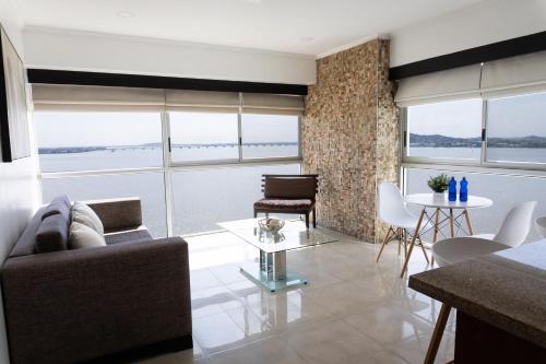 Suite frente al rio Puerto Santa- Guayaquil