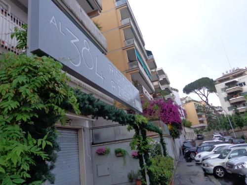 Exterior view, Golden House Medaglie D'Oro near beer time beershop
