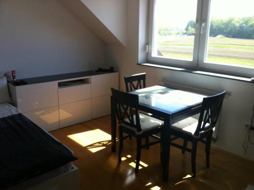 Andro's modern studio apartment, Ljubljana