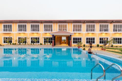 Hotel Classic Plaza, Simara