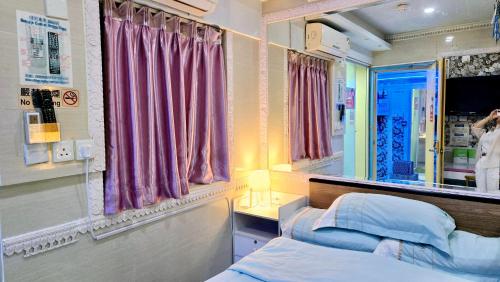 Double or Twin Room with Shower image 1