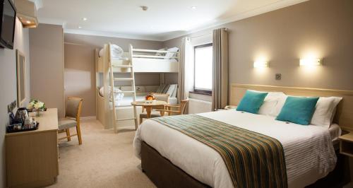 The Lodge Hotel - image 6