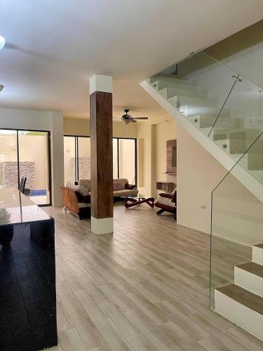 Casa con Piscina, Playa Privada, WIFI y Aire Acondicionado