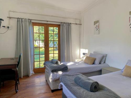 Little Rock Mountain House in Somerset East