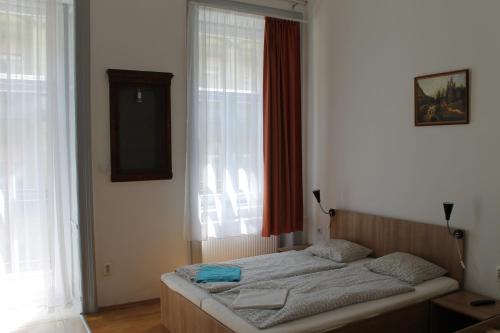 Capital Guesthouse Budapest - main image