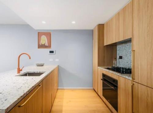 Glebe NYC-Style Luxury Loft Apartment on Wentworth Park in Glebe