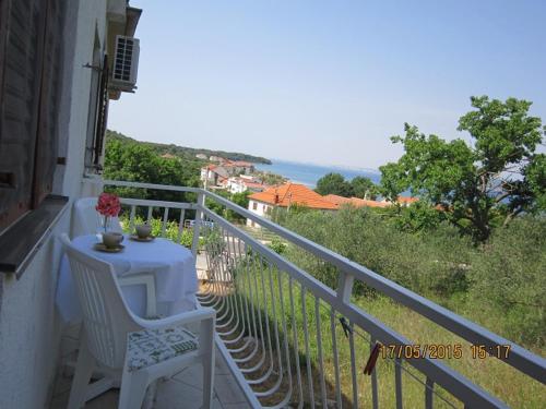  Apartment Tonći in Banj