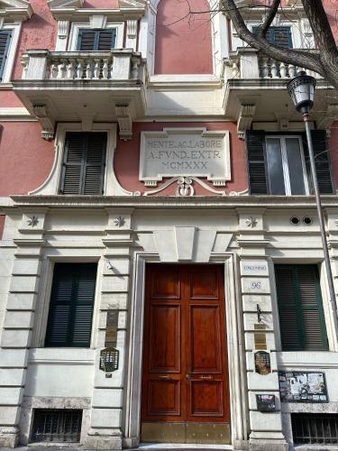 YouRoominRome, Rome