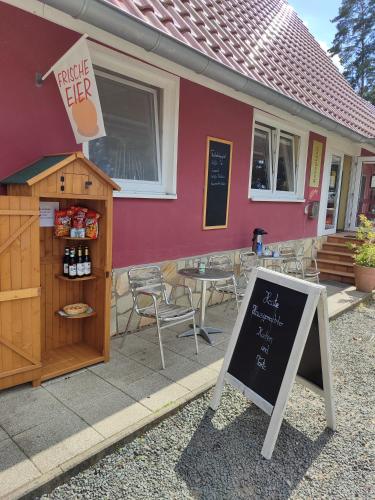 Food and beverages, TinyHouse "Cupid" am See, an der Mecklenburger Seenplatte in Furstenberg-Havel