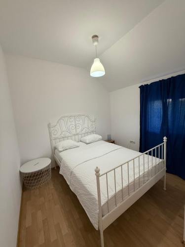 Ana Apartment - image 9