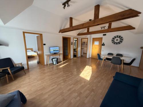 Ana Apartment - image 8