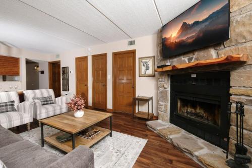 Hops Hideaway in Gatlinburg, USA