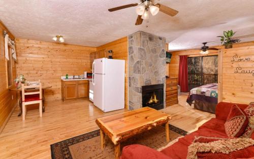 Romantic Retreat in Pigeon Forge, USA