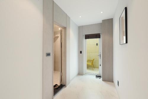 Hound Asan Terminal branch in Asan-si