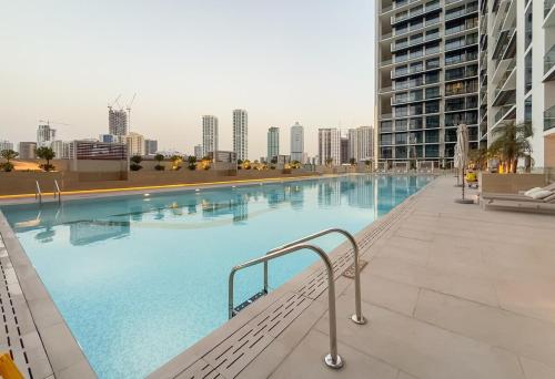 Stylish Comfort Modern 1BR Apt Prime Location JVC, Dubai (Foto 3)