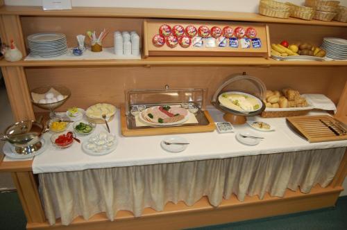 Hotel Garni St. Marien – Naumburg, CT