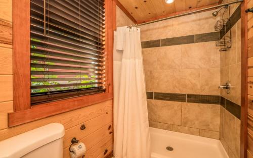 Cliffside Mountain View - Private indoor pool gorgeous views theater game room and more! - image 14
