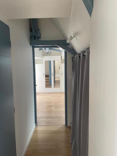Charmant appartement 2 chambres entierement renove avec parking au calme tout en etant a deux pas de in Orthez